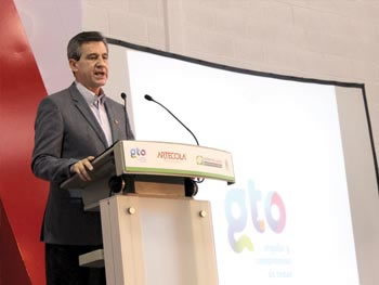››En la inauguración estuvo presente Héctor López Santillana, titular de la Secretaría de Desarrollo Económico de Guanajuato.