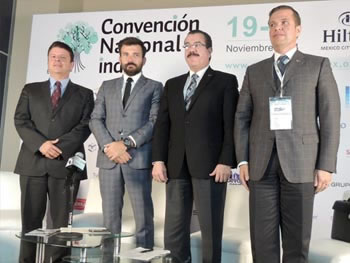 ›› Emilio Cadena Rubio, Presidente del Consejo Nacional de la Industria Maquiladora y Manufacturera de Exportación INDEX y dirigentes del sector durante la Convención Nacional de CNIMME.