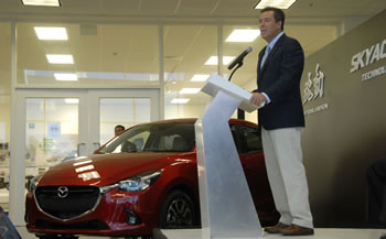 El Gobernador de Guanajuato encabezó la presentación del nuevo vehículo.