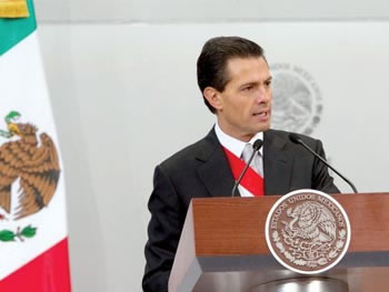 ›› El Presidente de la República, Enrique Peña Nieto, rindió su segundo informe de gobierno.