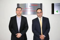 ››  Daniel Valdez, Channel & Territory Manager e Israel Alvarez, End User Team Leader, ambos de Rockwell Automation división Nuevo León.