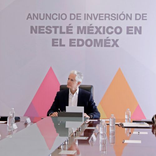 Directivos de Nestlé anuncian inversión ante gobernador de Estado de México.
