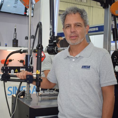 Luis Sarrag, director comercial de SINESA comentó que la empresa ha participado cinco veces en Expo Manufactura y con éxito ha logrado contactar a clientes potenciales.