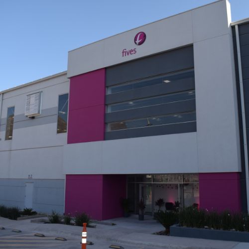Se estima que el nuevo centro de ingeniería de Grupo Fives en Coahuila contará con más de 90 ingenieros en las áreas de diseño mecánico, ingeniería mecatrónica, ingeniería de control y robótica, e ingeniería de procesos.