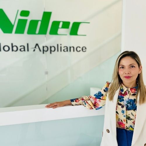 Directora global de compras indirectas de NIDEC ACIM.