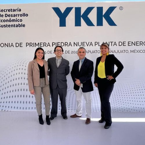 Equipo de RH de YKK.