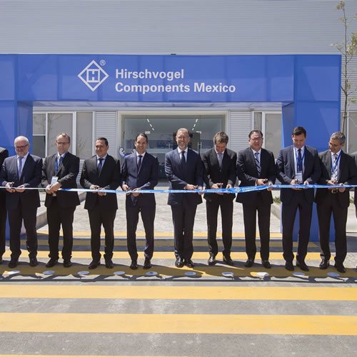 Directivos de la empresa inauguran oficialmente las operaciones de Hirschvogel Components México.