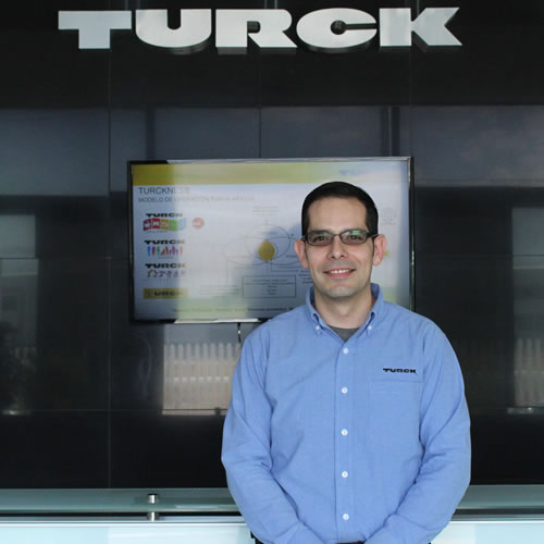 Chaim Didier Lozano, gerente comercial de Turck Duotec S de RL de CV en Arteaga.