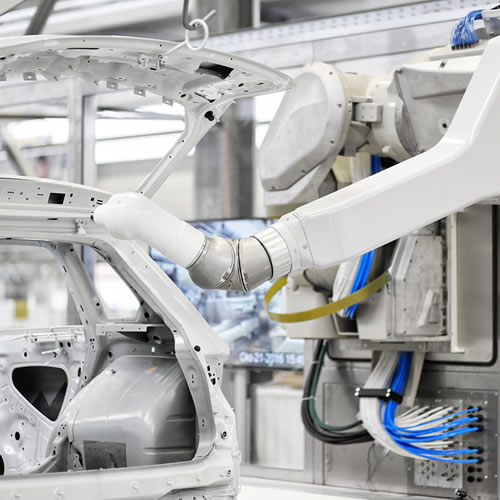 El taller de pintura de Dürr tendrá robots que agilizarán el trabajo.