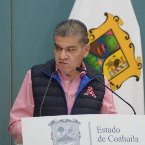 El gobernador Miguel Ángel Riquelme Solís se encargó de dar el anuncio de inversión.
