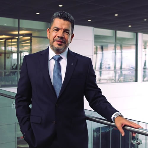 Víctor Puente, director de Recursos Humanos de BMW Group Planta San Luis Potosí.