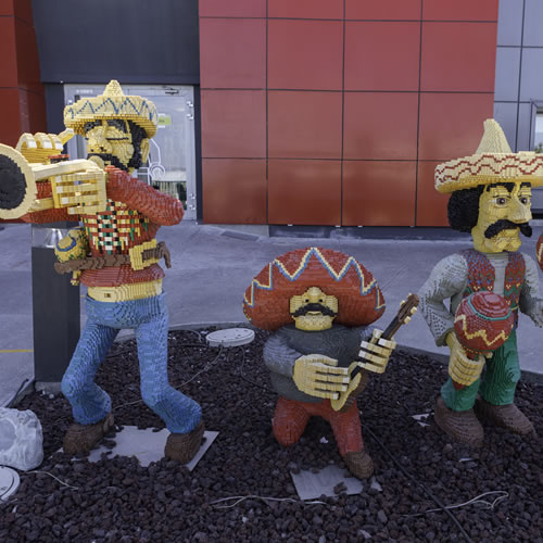Actualmente, más de 4 mil personas trabajan para Grupo LEGO en México de manera directa.
