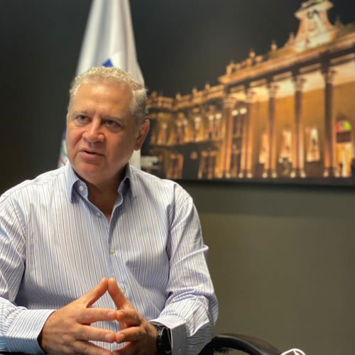 El titular de Economía de Nuevo León, Roberto Russildi anunció que al tercer trimestre del 2019 se tenían captados 2, 753 millones de dólares de inversión.