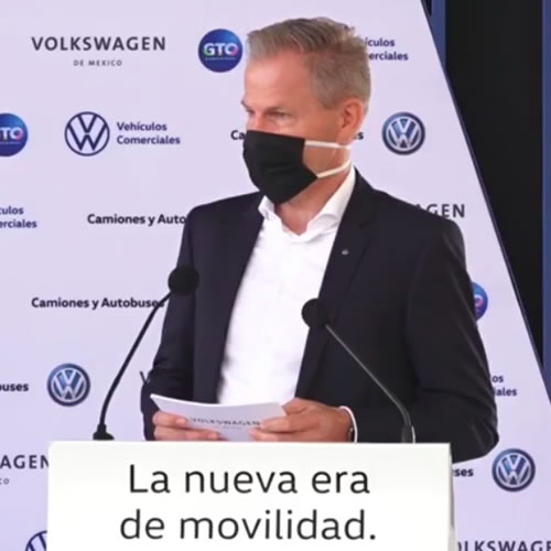 La planta en de Volkswagen en Silao, Guanajuato, instalada en 2013, fue la número 100 en el mundo, donde genera 3,200 empleos directos.