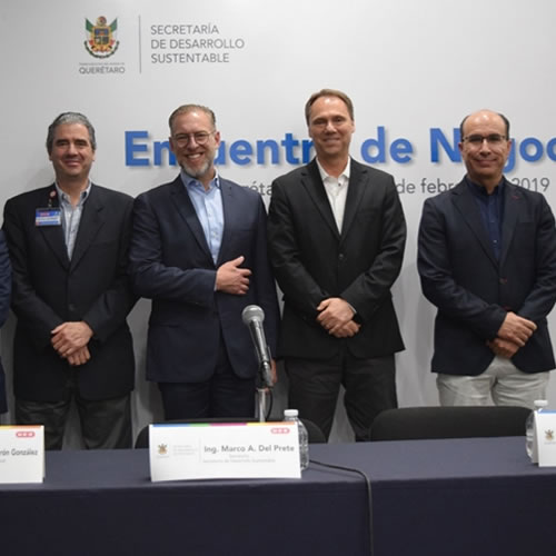 HEB realizó un encuentro de negocios con empresas locales para buscar la proveeduría de sus nuevas tiendas en Querétaro.