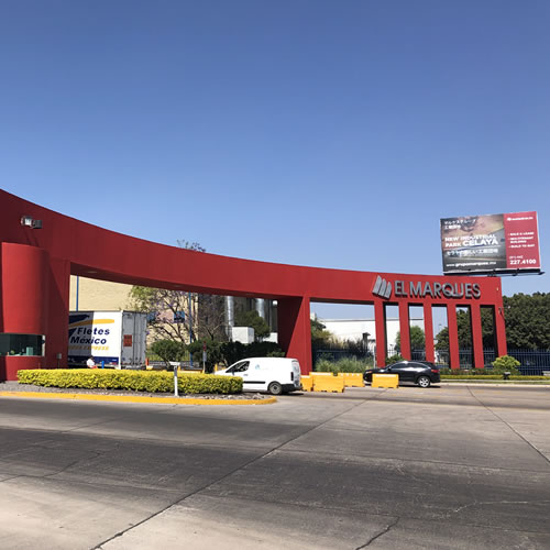 El Parque Industrial El Marqués se encuentra sobre una de las principales carreteras en el país, la México-Querétaro.