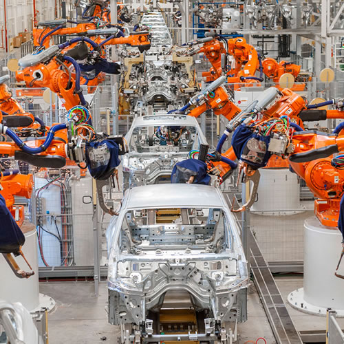 El sector automotriz podría fortalecer su presencia en la zona de la Laguna. ( Planta de BMW).