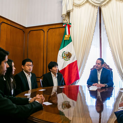El anuncio de inversión fue encabezado por el gobernador de Querétaro, Francisco Domínguez Servién y Shuichi Tamura, presidente de la planta Mitsubishi Electric Automotive.