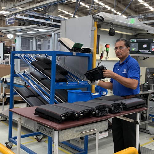 A nivel nacional Querétaro destaca por su industria de autopartes.