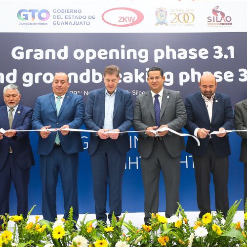 Inauguran la sección de la planta de la Fase 3.1 y la colocan de la primera piedra de la Fase 3.2 de las instalaciones de ZKW en el Parque industrial Guanajuato Puerto Interior.