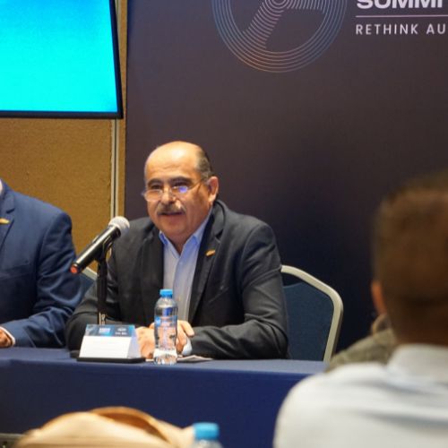 Raúl Lizarriturri, presidente del Clúster Automotriz de Querétaro, señaló que este evento tiene el objetivo de potenciar negocios al interior de la cadena de suministro.