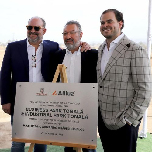 Colocaron la primera piedra del Parque Industrial Alliuz Business Park Tonalá.
