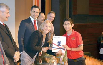 ›› Estudiante durante la entrega de las Becas al Mérito Ternium 2014.