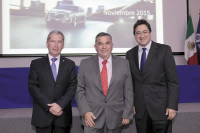 ›› Salvador Coutiño, Director del campus Querétaro del Tec de Monterrey,  Isidora Mata Cano, Director del CEDIAM y David Rojas, Director de Ingeniería y Calidad Proveedores de GM México.