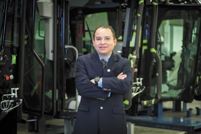 ›› Fernando López, Director de Compras de Caterpillar México.