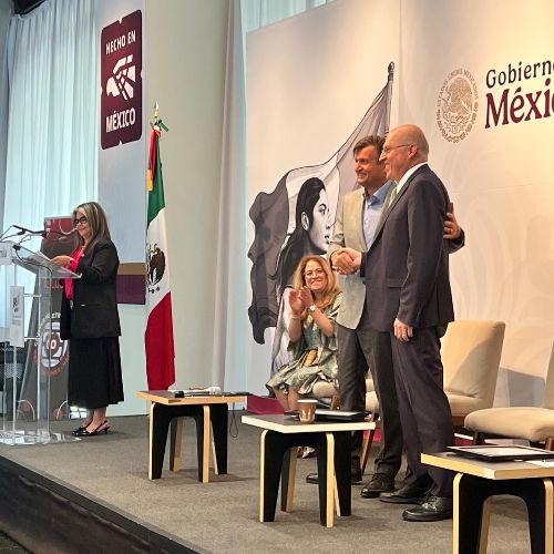 JSP es una compañía que fabrica materiales 100% reciclables.