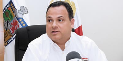 Oscar Cantú Alcalde de Apodaca 