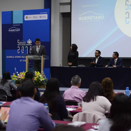 Alrededor de 60 empresas participaron en un simposio organizado por el Clúster Automotriz de Querétaro.