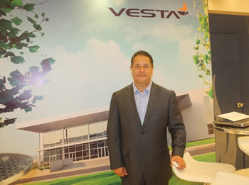 Francisco Estrada, Director Regional de Vesta.