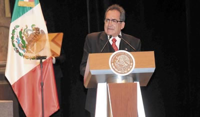 ›› Carlos Lozano de la Torre, Gobernador del Estado de Aguascalientes.