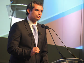 Enrique Ochoa Reza, Director General  de CFE.