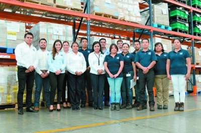 ›› Colaboradores de las instalaciones con sede en Querétaro.