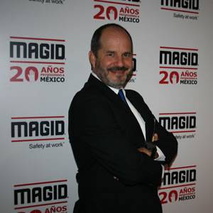 Jesús Cavazos, Director General de Magid de México.