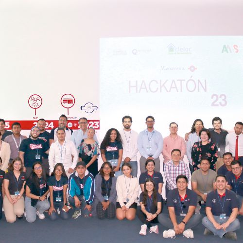 Estudiantes participantes de Primer Hackatón Mankiewicz, mentores, aprendices y líderes de Mankiewicz México.