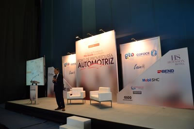 ›› Guillermo Romero Pacheco, titular de la Secretaria de Desarrollo Económico Sustentable presentó conferencia durante el Foro de Proveeduría Automotriz 2016 en Guanajuato.