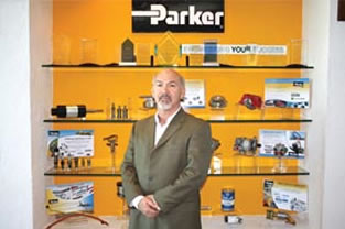 ›› Carlos Rodriguez Ballesteros, Gerente General Hydraulics de Parker Hannifin de México planta Apodaca.