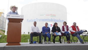 Miguel Márquez Márquez, Gobernador de Guanajuato, encabezó la inauguración.